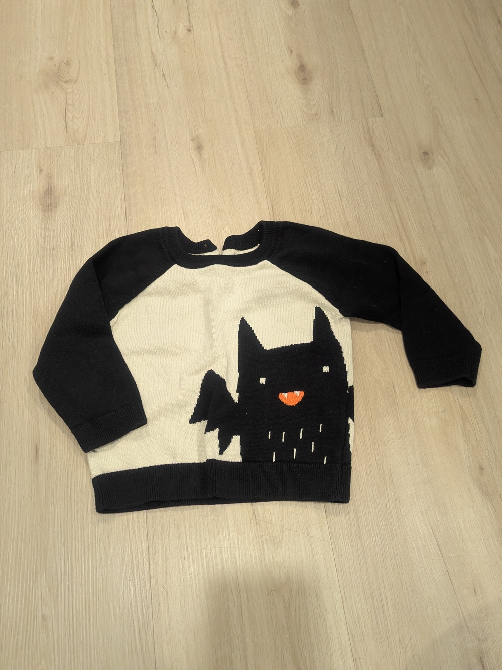 GAP Kids Black & Cream Bat Motif Sweater Halloween